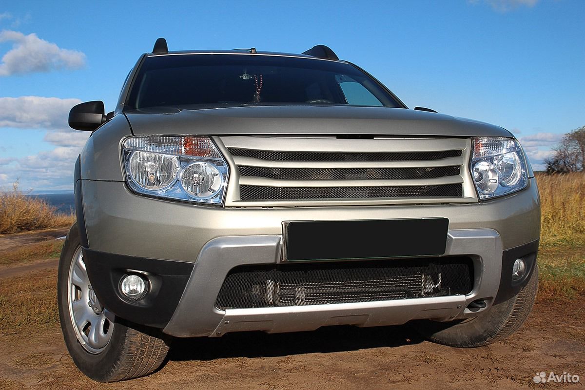 Решетка радиатора Renault Duster (1 тип)