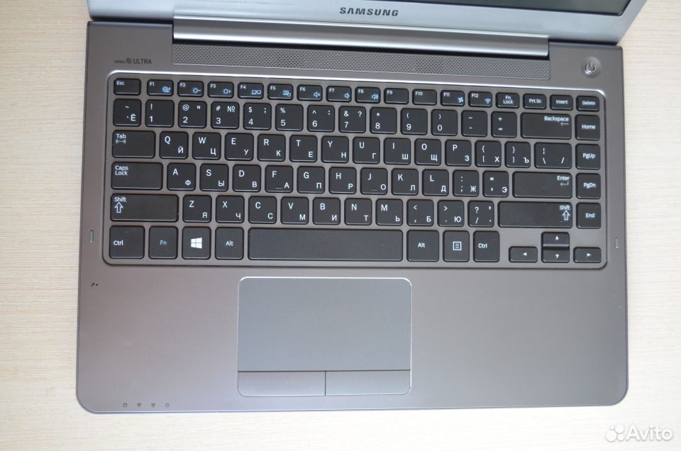 Ультрабук Samsung NP530U4B