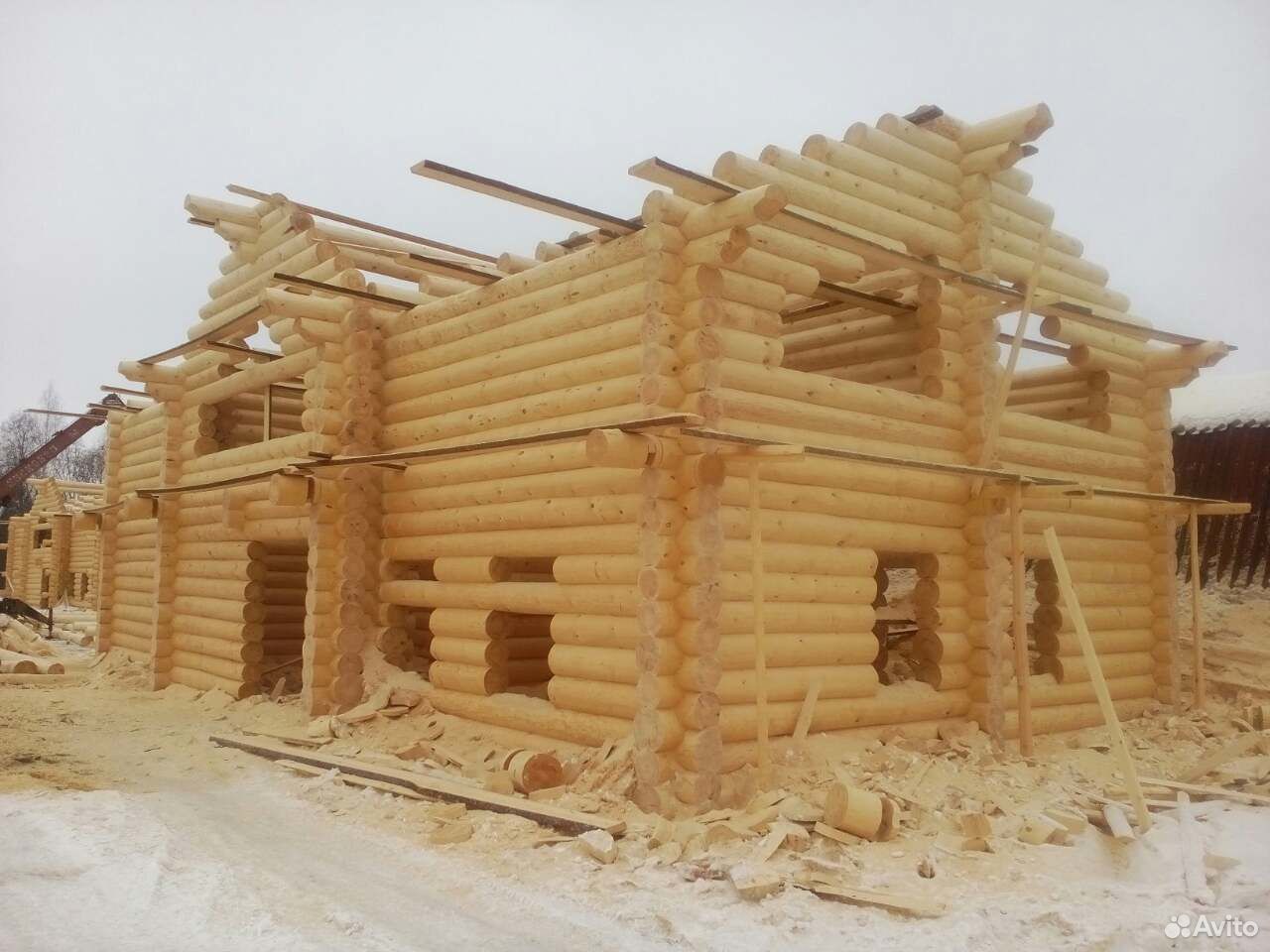 баня с оцилиндрованного бревна кедра. рубленные предложения. сруб бани в чашу. рубленные предложения. брус из кругляка.