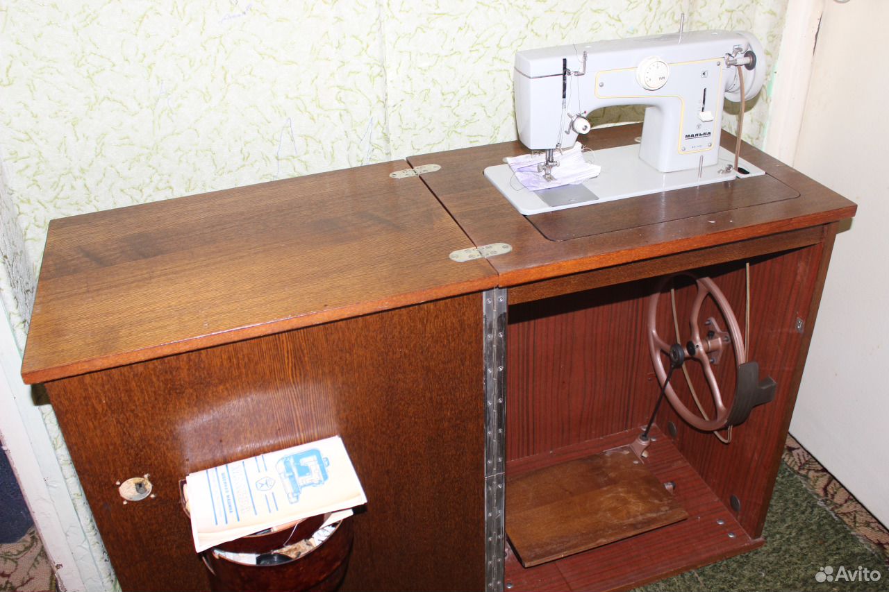 Чайка швейная машина 1977г