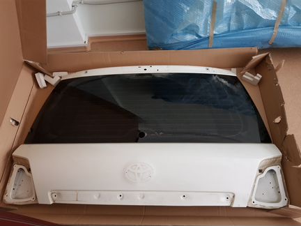 Дверь багажника со стеклом Toyota LC200 белая бу