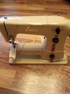 Швейная машина LADA 132-2