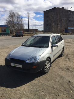 Ford Focus 1.8 МТ, 2001, седан