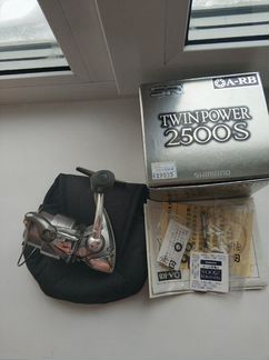 Shimano 05 Twin Power 2500S