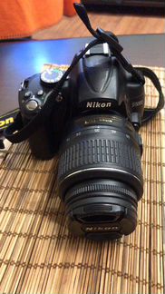 Nikon D5000 + kit 18-55mm