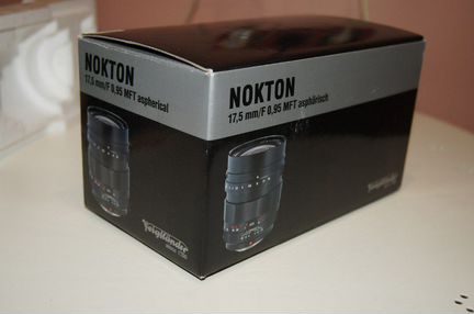 Voigtlaender 17 5mm f/0 95 Nokton Micro 4/3