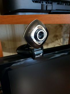 Веб-камера Genius eFace 2025