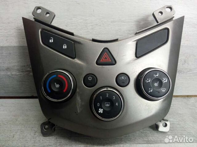 Блок управления печкой Шевроле Авео т300