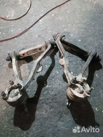 Рычаг передний верхний правый левый Ваз Нива 2121