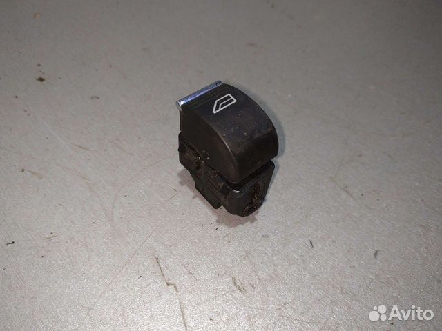 Кнопка 1861098 Форд Фокус 3 Фиеста 6 Куга 2