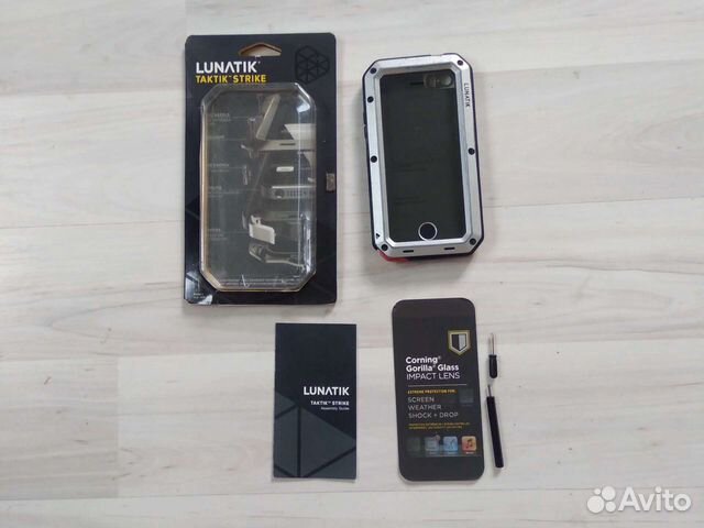 Чехол броня iphon SE подходит 5s