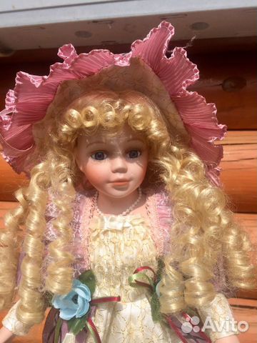 Большая интерьерная фарфоровая кукла