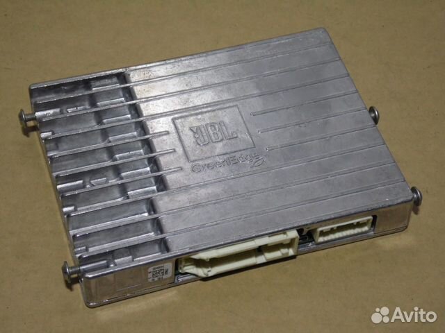 Усилитель аудиосистемы JBL