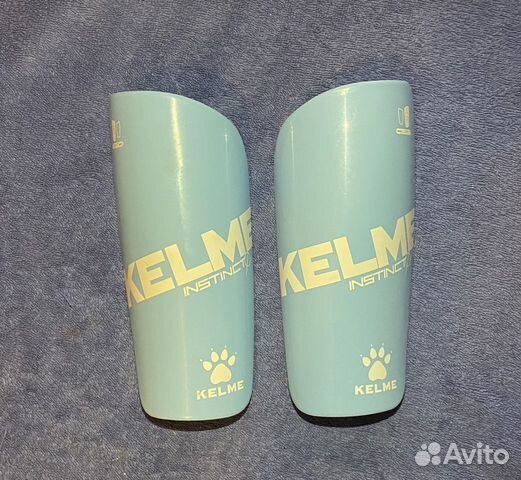 Щитки футбольные