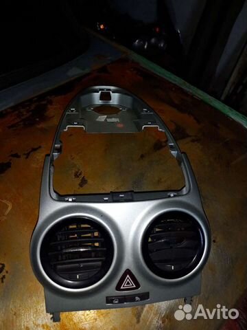 Центральная консоль Опель Корса Д 2010г