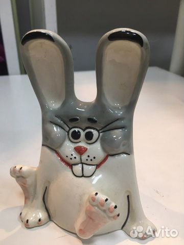 Заяц фигурка