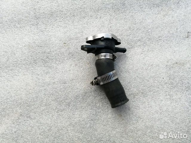 Suzuki SV1000S заливная горловина