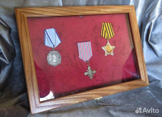 Рамки (витрины) из карагача для орденов, медалей