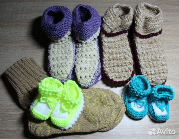 Вязаные носки, тапочки, пинетки