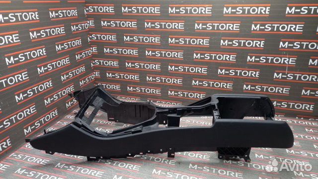 Консоль между сидений Bmw X5 E53 M54B30 2001