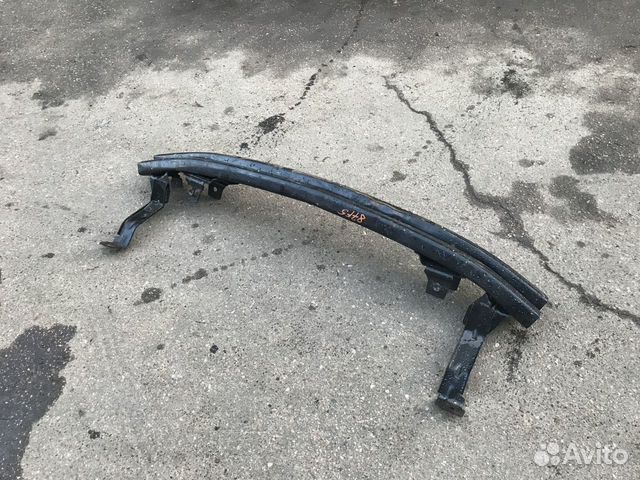 Усилитель переднего бампера Chevrolet Tahoe III