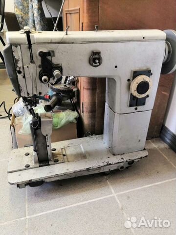 Колонковая швейная машина