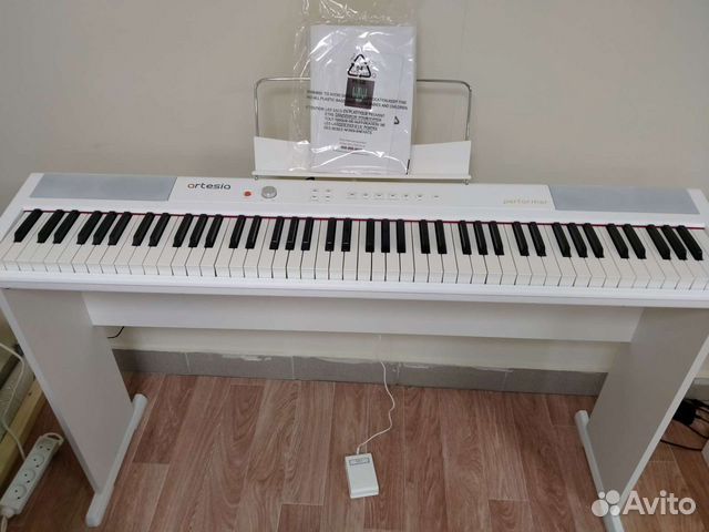 Цифровое пианино 88 клавиш. Новое. Гарантия