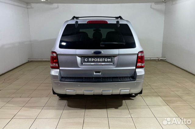 Ford Escape `2010