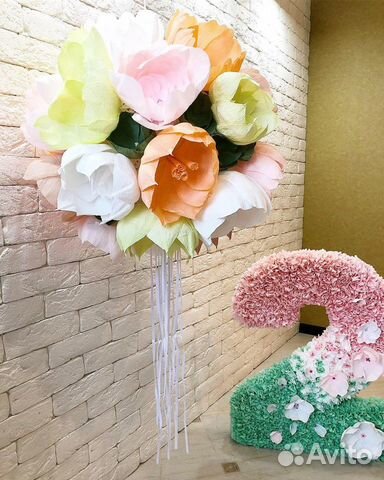 Объемные цифры, буквы, шары из цветов, гирлянды