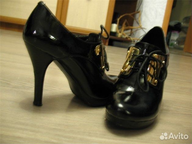 Босоножки, туфли, ботильоны