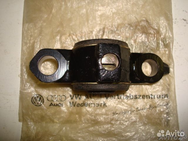 Опора Audi Audi 100/200/V8 Avant quattro Опора Audi Audi 100/200/V8 Avant quattro