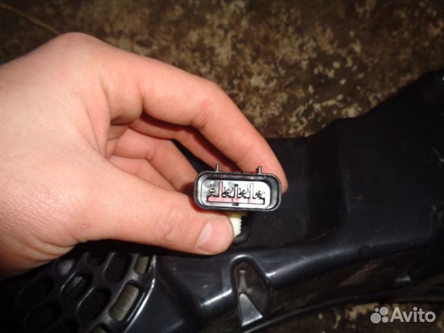 Сабвуфер Land Rover Freelander 2 Сабвуфер Land Rover Freelander 2