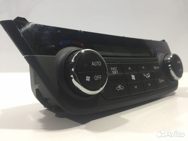 Блок управления климатом toyota rav4 5590042460