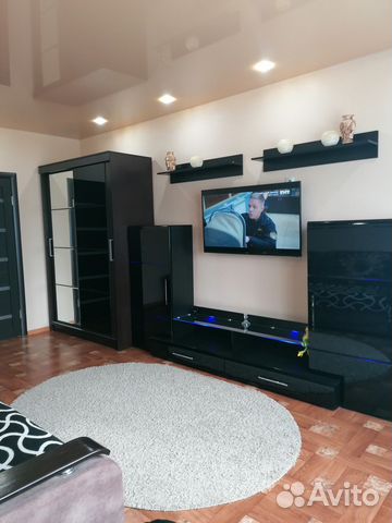 

3-к. квартира, 100 м², 1/1 эт.