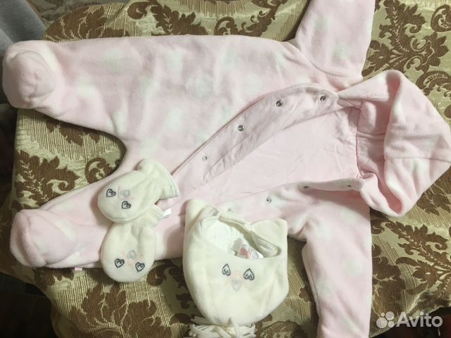 Mothercare комбинезон + шапка и варежки 3-6 мес Mothercare комбинезон + шапка и варежки 3-6 мес