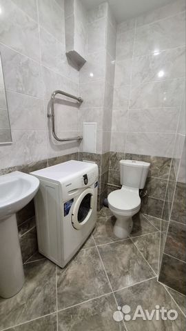 

1-к. квартира, 39 м², 1/17 эт.