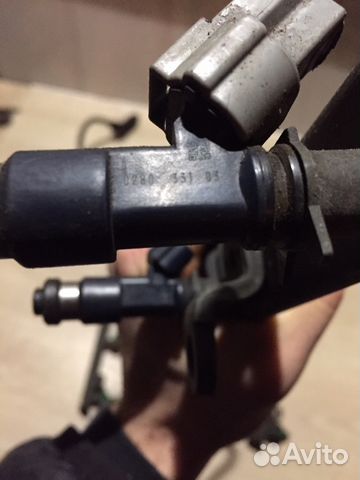 Mitsubishi Lancer 9 2,0 рампа топливная форсунки