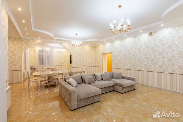 

8-к. коттедж, 600 м²
