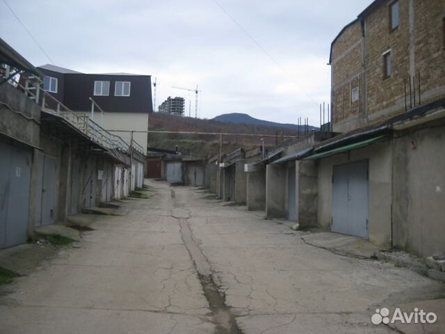 Гараж, > 30 м²