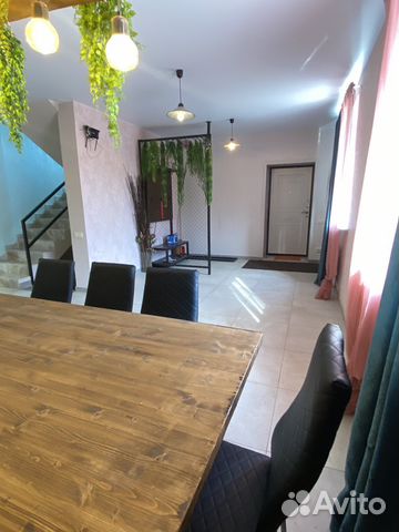 

4-к. коттедж, 200 м²