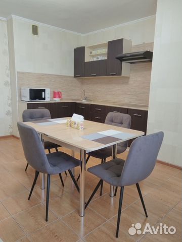 

1-к. квартира, 54 м², 3 кровати