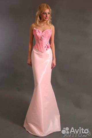 Продам в Москве Шикарное платье от Оксаны Мухи Продам в Москве Шикарное платье от Оксаны Мухи