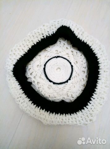 Берет белый чёрный ручная работа крючком Берет белый чёрный ручная работа крючком
