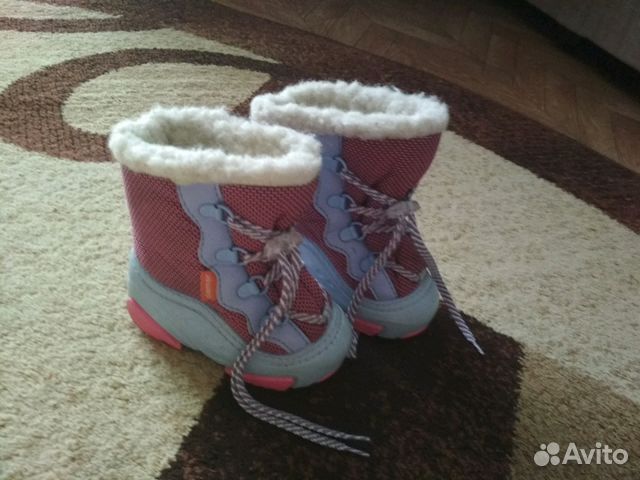Зимние сапожки для девочки. Сноубудцы фирмы Делмар Зимние сапожки для девочки. Сноубудцы фирмы Делмар