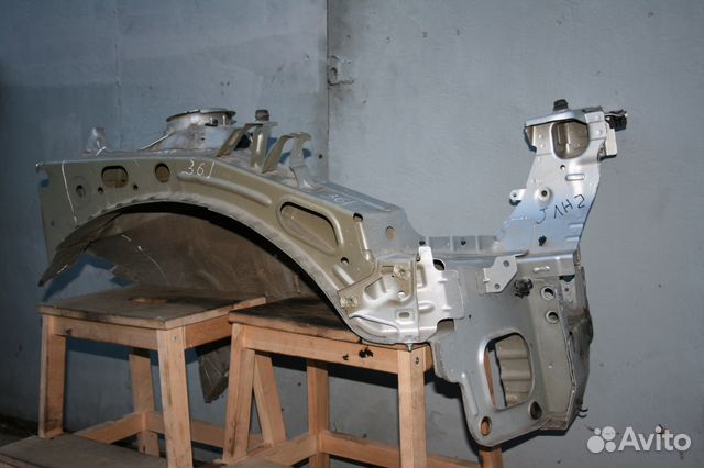 Лонжерон со стаканом
