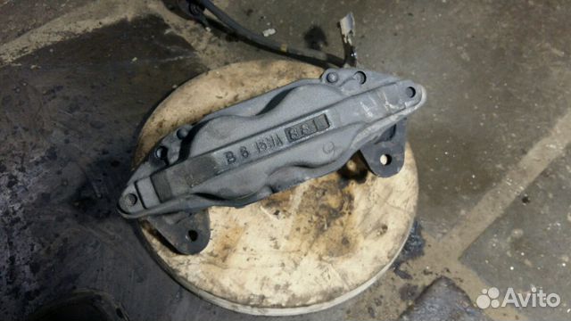 Суппорт правый передний toyota land cruiser 200 Суппорт правый передний toyota land cruiser 200