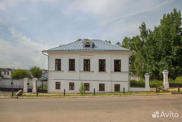 

6-к. дом, 200 м²