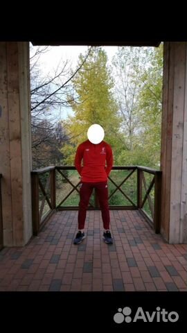 Спортивный костюм New Balance Ливерпуль Спортивный костюм New Balance Ливерпуль