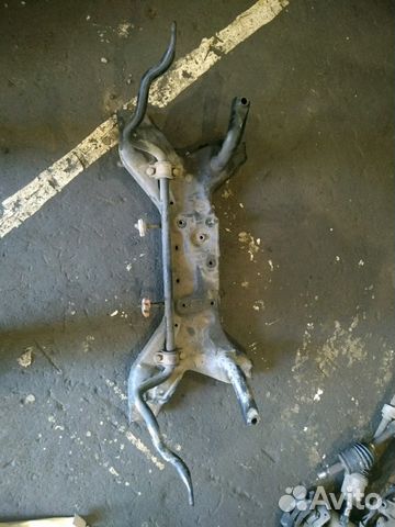 Подрамник Mitsubishi Colt 2006г