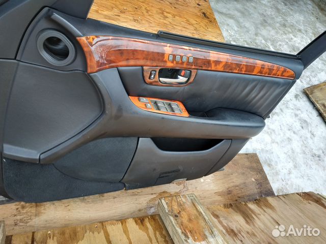 Задние двери Lexus LS430 Toyota Celsior UCF30 Задние двери Lexus LS430 Toyota Celsior UCF30